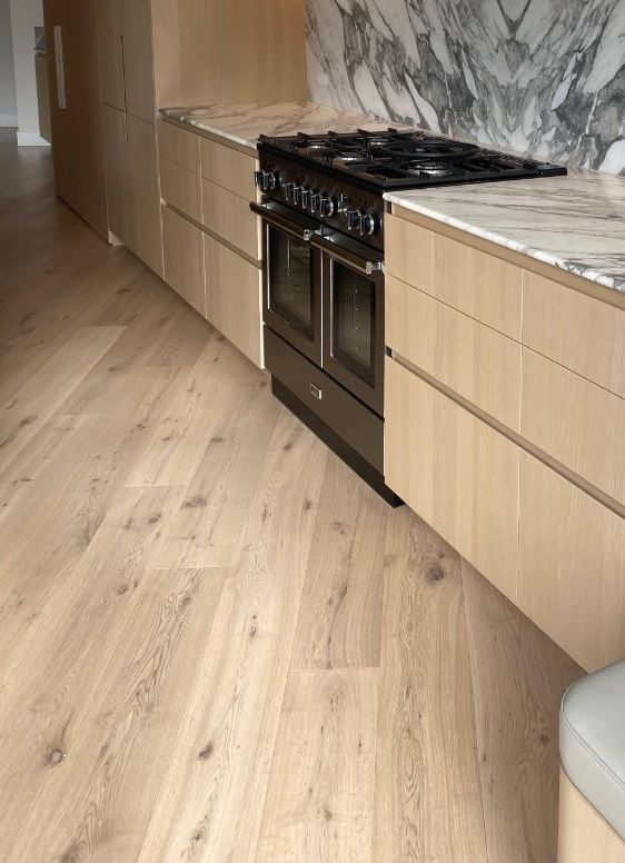 Prestige Oak AB Grade Engineered Timber 1900x220x15/4mm